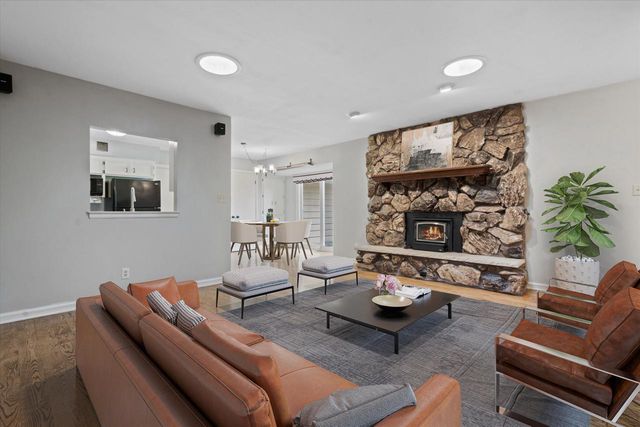 3182 Kettle Moraine PARKWAY, Hubertus, WI 53033