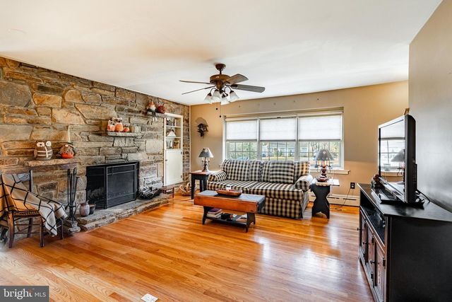 779 CONCORD RD, Glen Mills, PA 19342