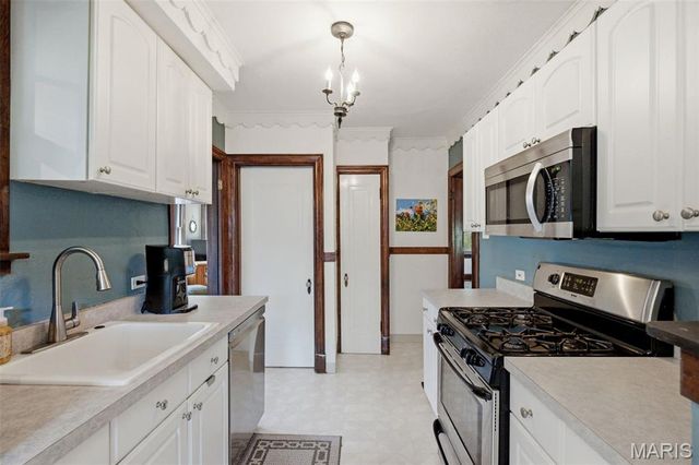 2135 Sutton Avenue, Richmond Heights, MO 63117