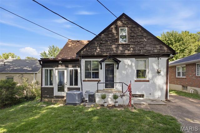 2135 Sutton Avenue, Richmond Heights, MO 63117