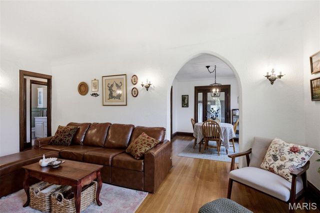 2135 Sutton Avenue, Richmond Heights, MO 63117