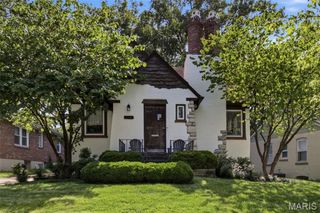 2135 Sutton Avenue, Richmond Heights, MO 63117