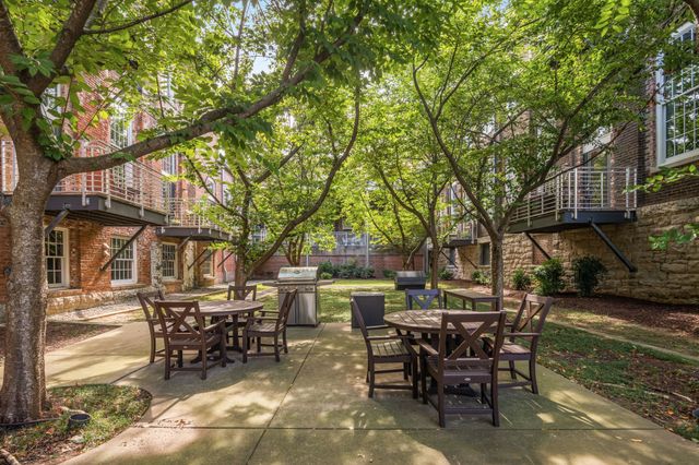 1400 Rosa L Parks Blvd Apt 211, Nashville, TN 37208