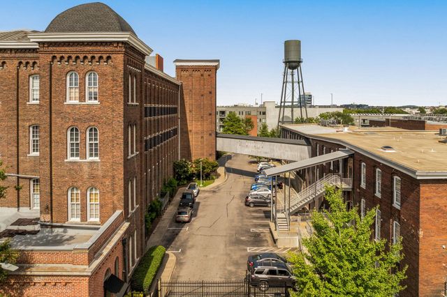 1400 Rosa L Parks Blvd Apt 211, Nashville, TN 37208