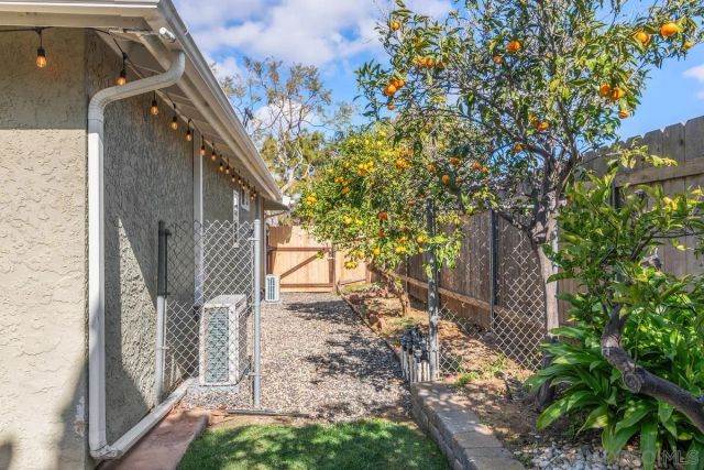 2245 Nob Hill Drive, Carlsbad, CA 92008