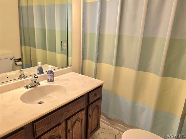 126 Meadow Ln, Tonawanda, NY 14223