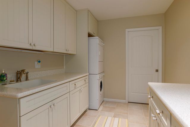 7754 Woodland Drive, Honor, MI 49640