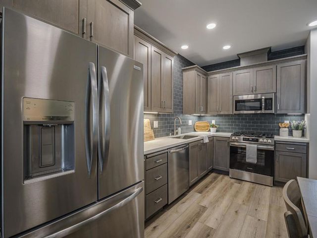 126 Aptos Village Way 2, Aptos, CA 95003