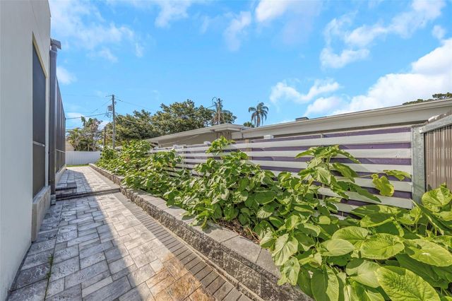 2635 WOODRING DR, Clearwater, FL 33759