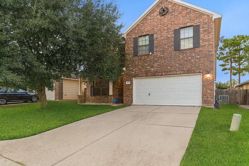 811 Belvedere Drive, Conroe, TX 77301