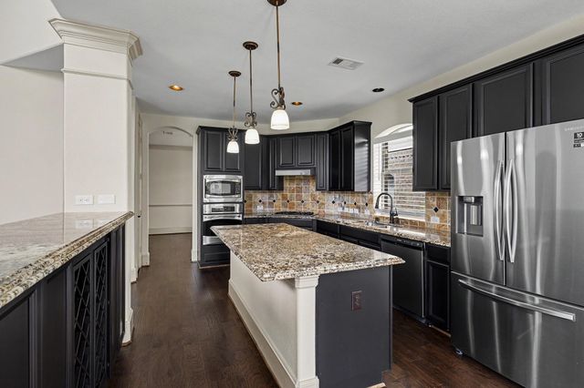 2714 Nickel Canyon Drive, Rosharon, TX 77583