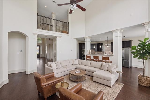 2714 Nickel Canyon Drive, Rosharon, TX 77583
