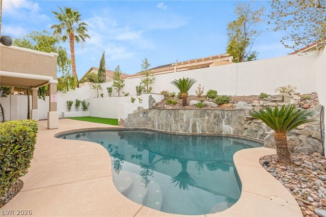 1870 Desert Forest Way, Henderson, NV 89012