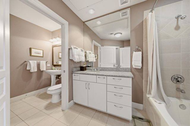 3333 Allen Parkway 709, Houston, TX 77019