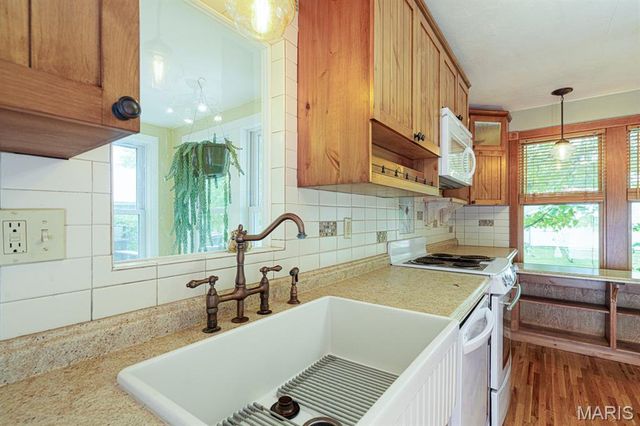 202 Cartall Street, St James, MO 65559