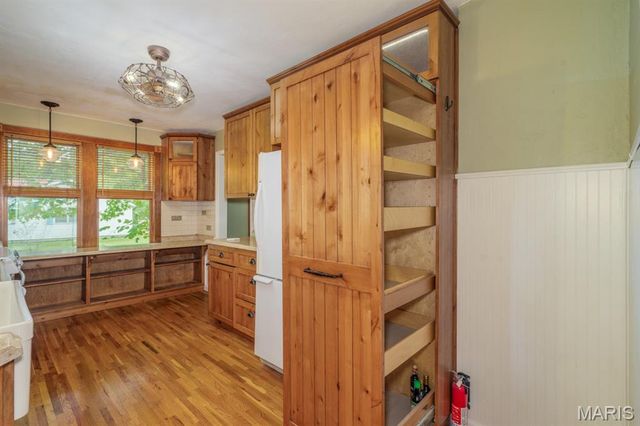 202 Cartall Street, St James, MO 65559