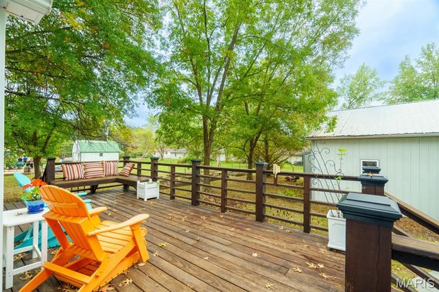 202 Cartall Street, St James, MO 65559