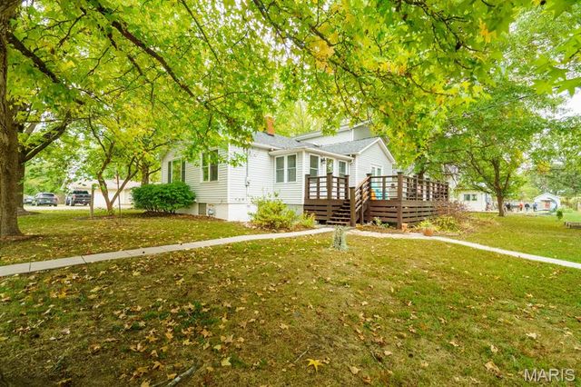 202 Cartall Street, St James, MO 65559