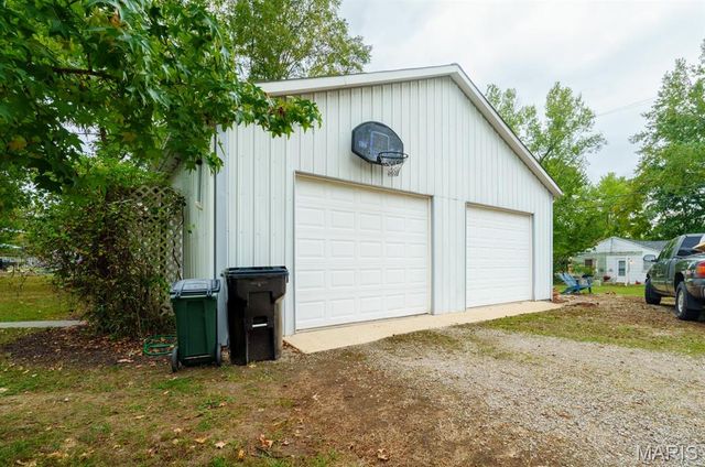 202 Cartall Street, St James, MO 65559