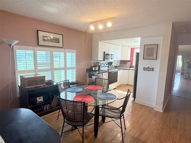 1200 37TH STREET N 409, St Petersburg, FL 33713