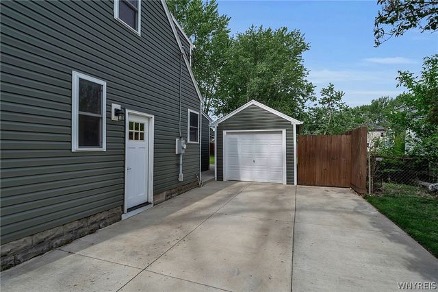 224 South Huxley Drive, Cheektowaga, NY 14225