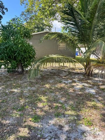 412 NW 21st Ter, Fort Lauderdale, FL 33311