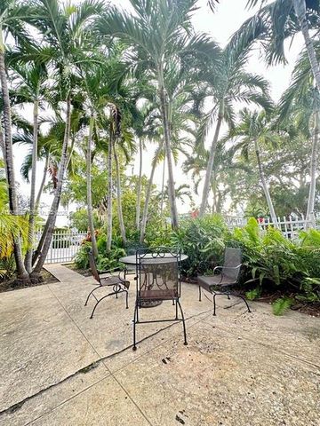 836 10th St 7, Miami Beach, FL 33139