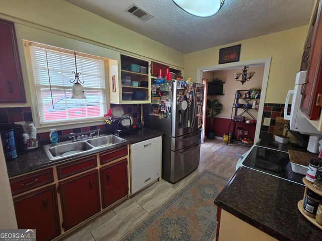 210 Pinehaven Drive, Lagrange, GA 30240