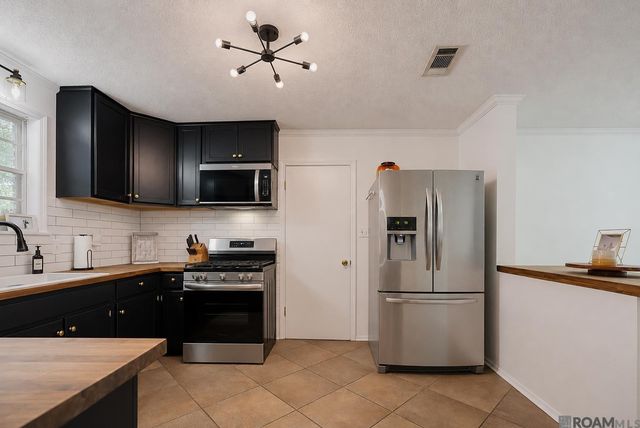 14072 Giluso Rd, Hammond, LA 70401