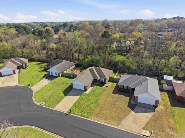 2525 Winchester Drive, Conway, AR 72032