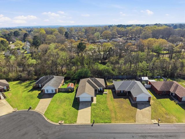 2525 Winchester Drive, Conway, AR 72032