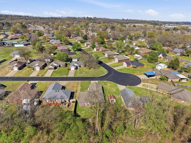 2525 Winchester Drive, Conway, AR 72032