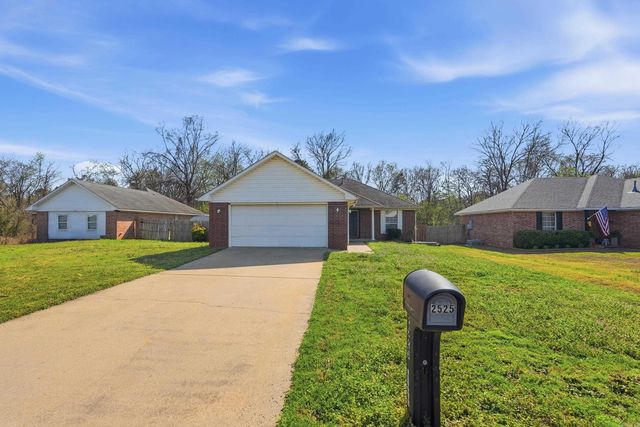 2525 Winchester Drive, Conway, AR 72032