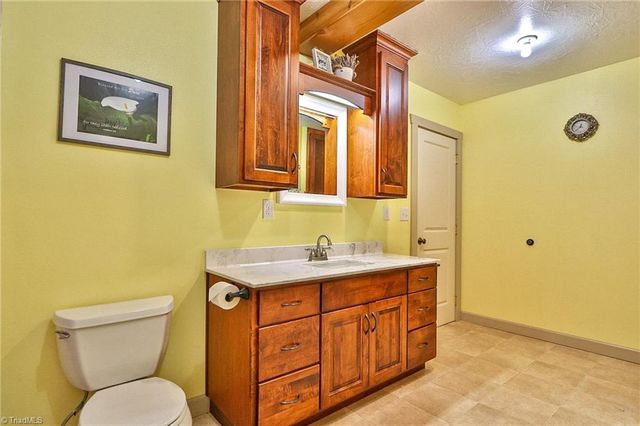 4844 Saint Paul Church Road, Hamptonville, NC 27020