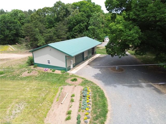 4844 Saint Paul Church Road, Hamptonville, NC 27020