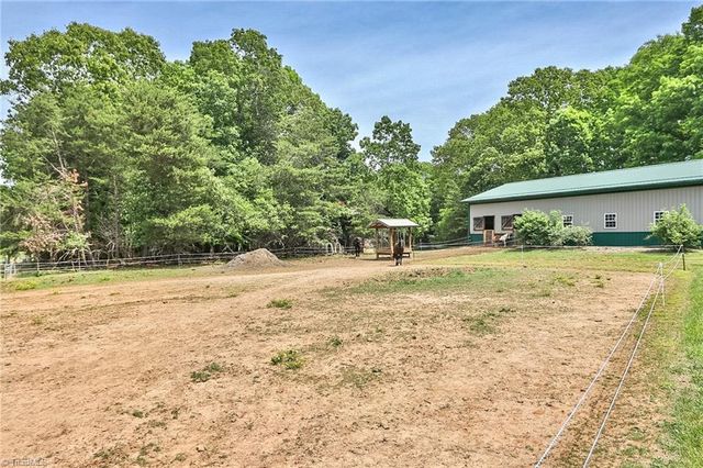 4844 Saint Paul Church Road, Hamptonville, NC 27020