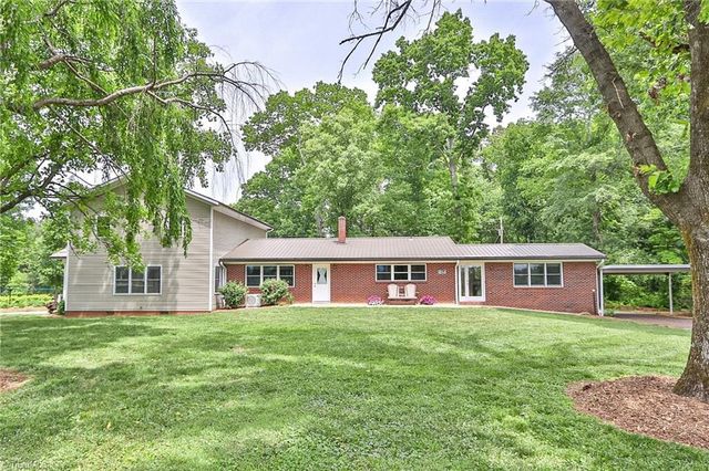 4844 Saint Paul Church Road, Hamptonville, NC 27020