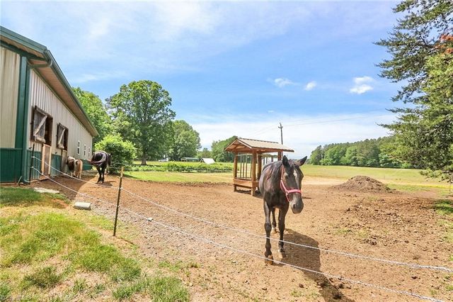 4844 Saint Paul Church Road, Hamptonville, NC 27020