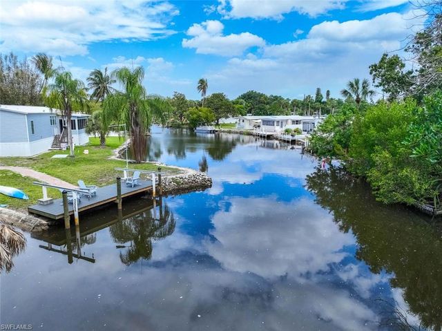 1229 Skyline DR, Naples, FL 34114