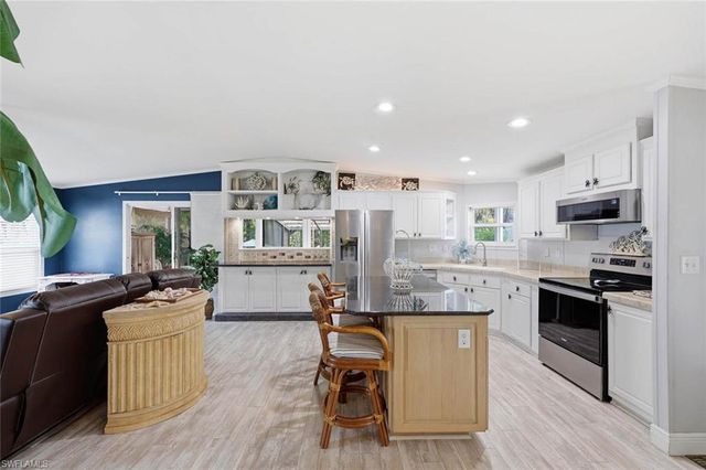 1229 Skyline DR, Naples, FL 34114