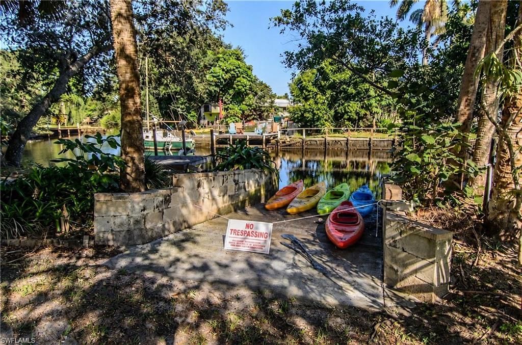 1229 Skyline DR, NAPLES, FL 34114 — photo 4