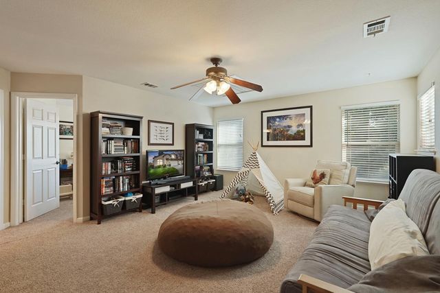 5290 David Ct, Linden, CA 95236