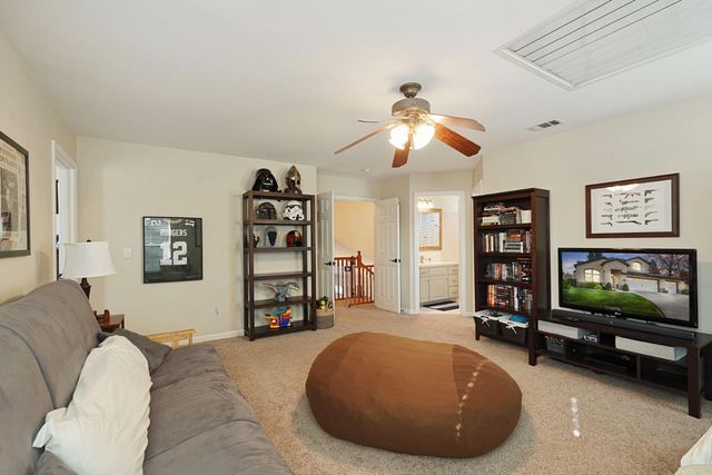 5290 David Ct, Linden, CA 95236