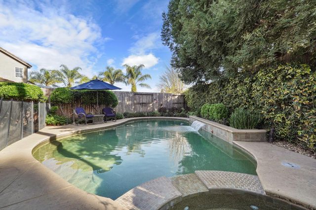 5290 David Ct, Linden, CA 95236