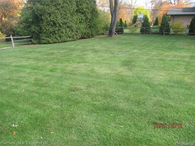 4975 Inkster Road, Bloomfield Hills, MI 48302