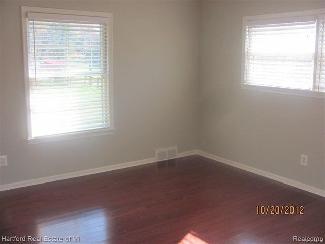 4975 Inkster Road, Bloomfield Hills, MI 48302