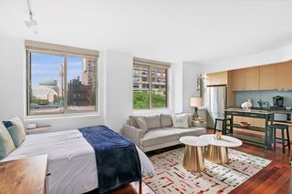 206 E 95TH Street # 4D, New York City, NY 10128