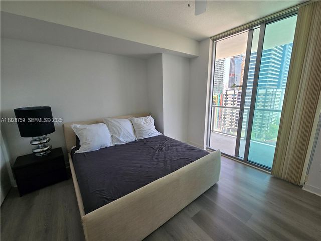 79 SW 12th St 1701-S, Miami, FL 33130