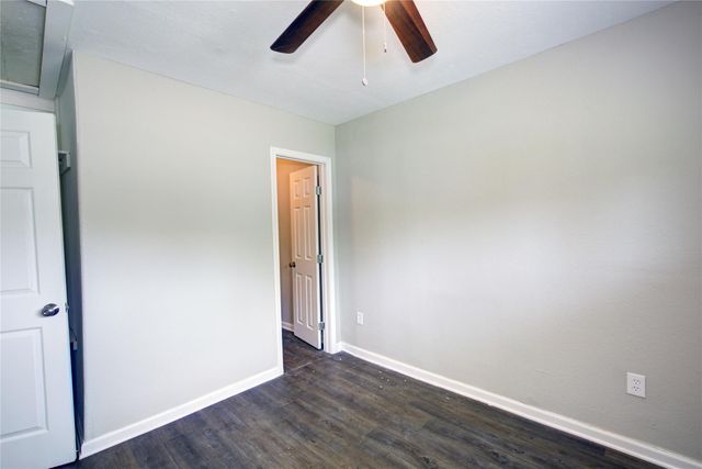 5406 Bataan Road, Houston, TX 77033