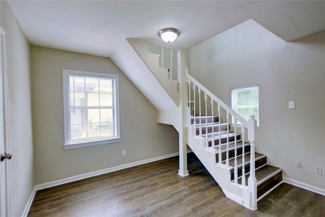 5406 Bataan Road, Houston, TX 77033